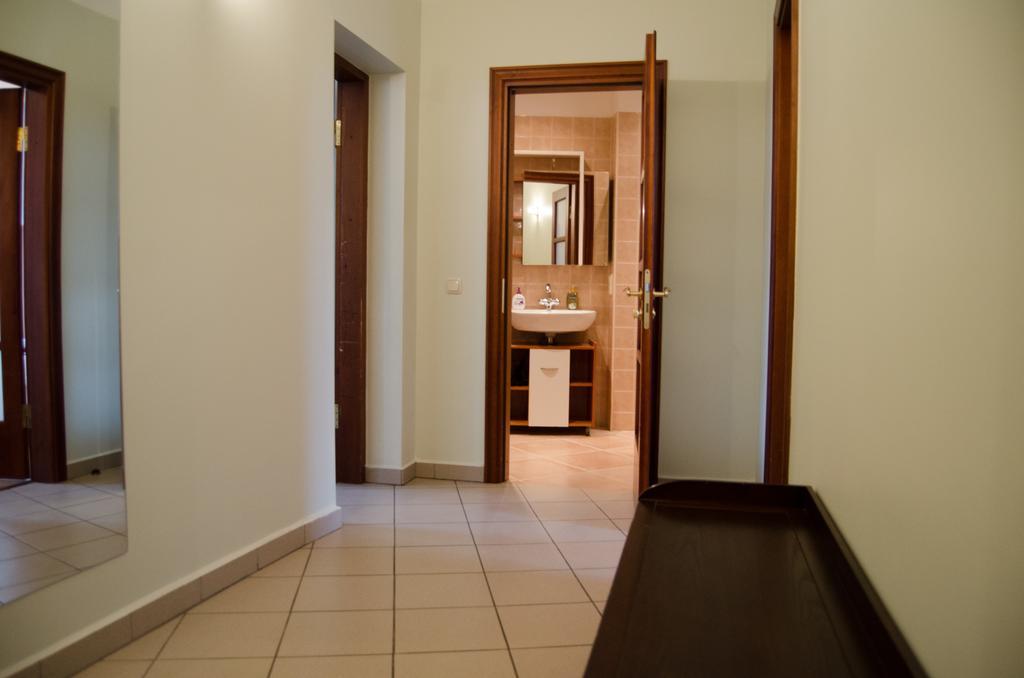 City Inn Riga Apartment, Old Town Panorama View With Parking Exterior photo